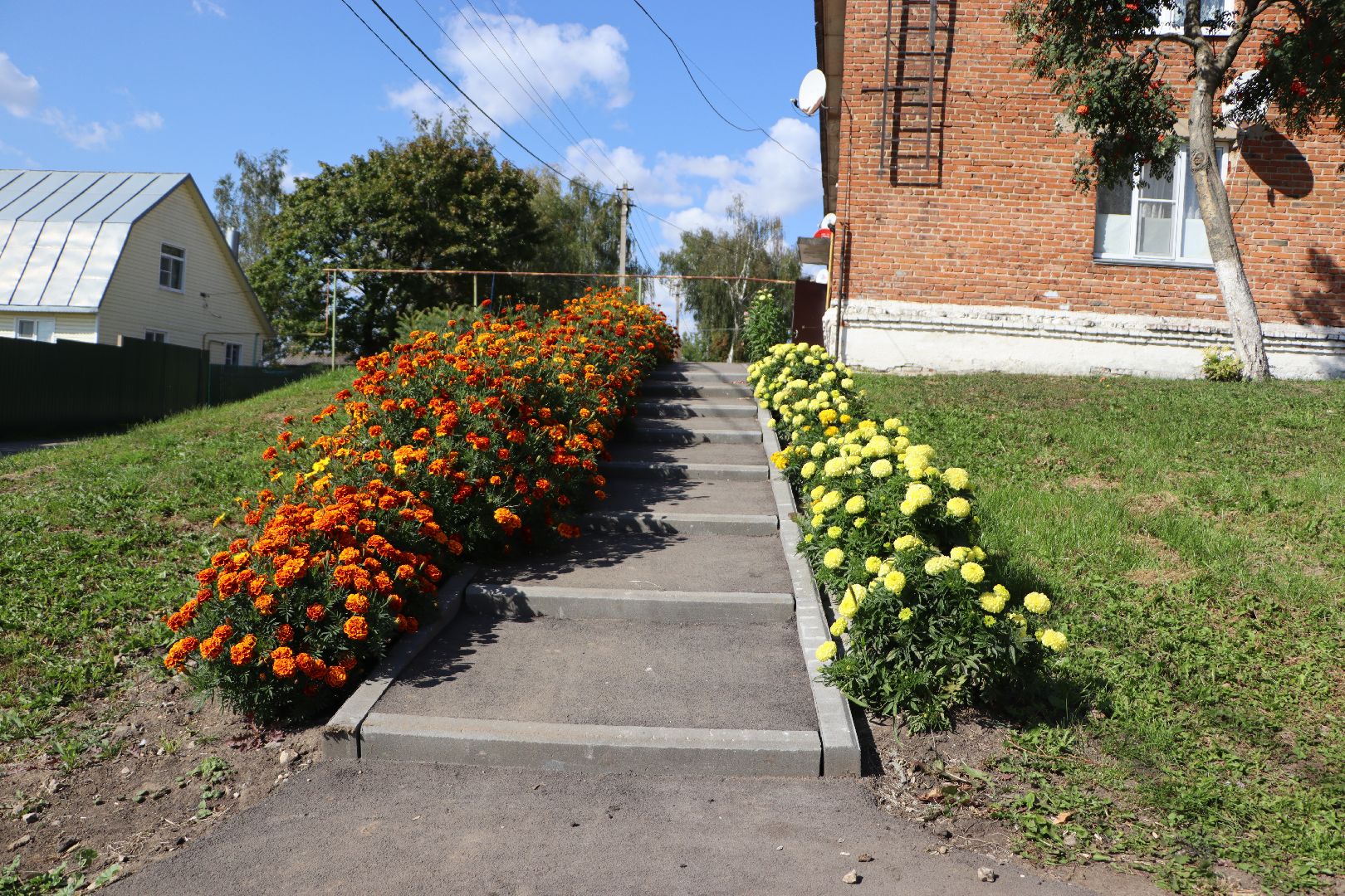 серебряные пруды, крутое, комплексное благоустройство двора,