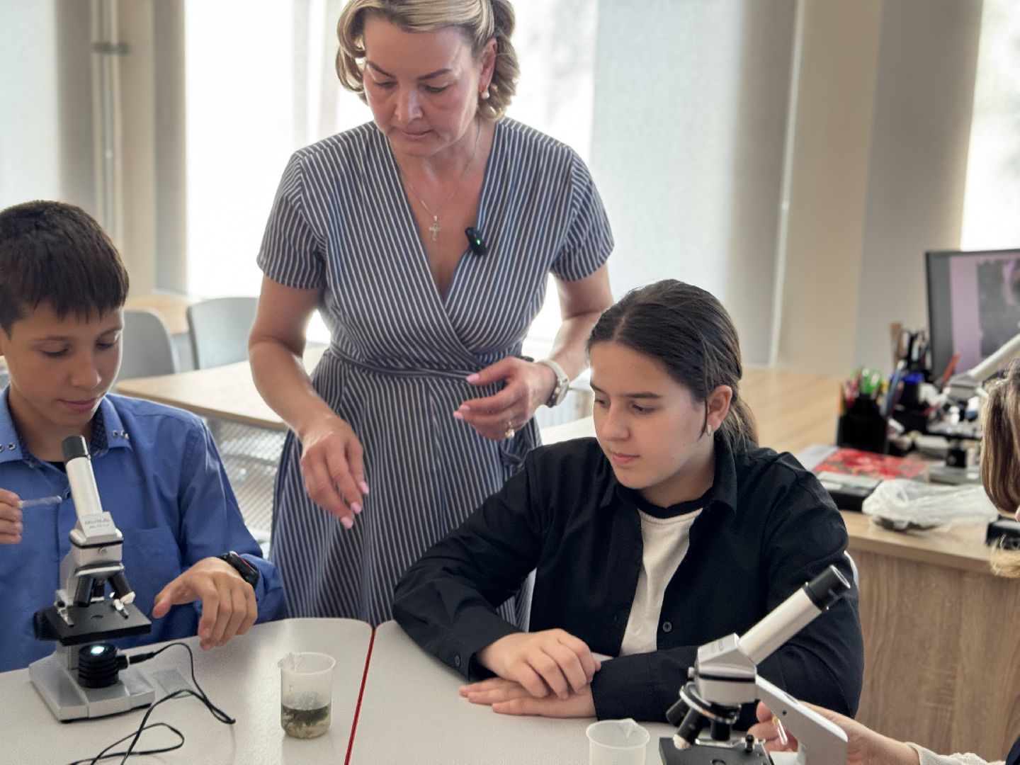 шаховская, точка роста, преподаватель биологии, биология, микроскоп,