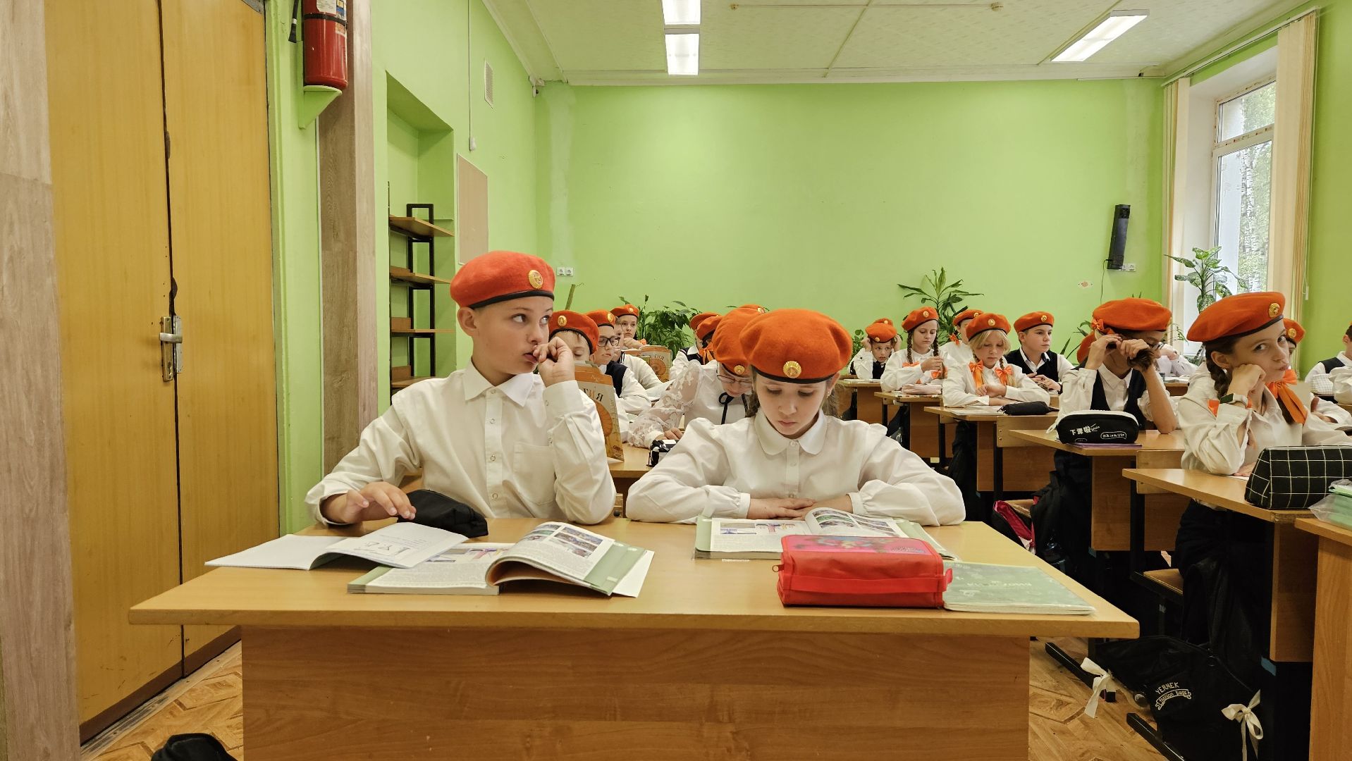 долгопрудный, школа, класс мчс, дети,юный спасатель мчс,