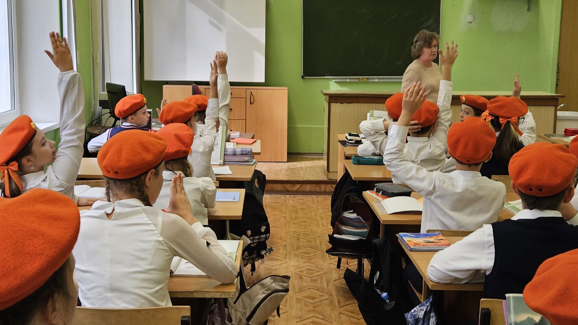 долгопрудный, школа, класс мчс, дети,юный спасатель мчс,