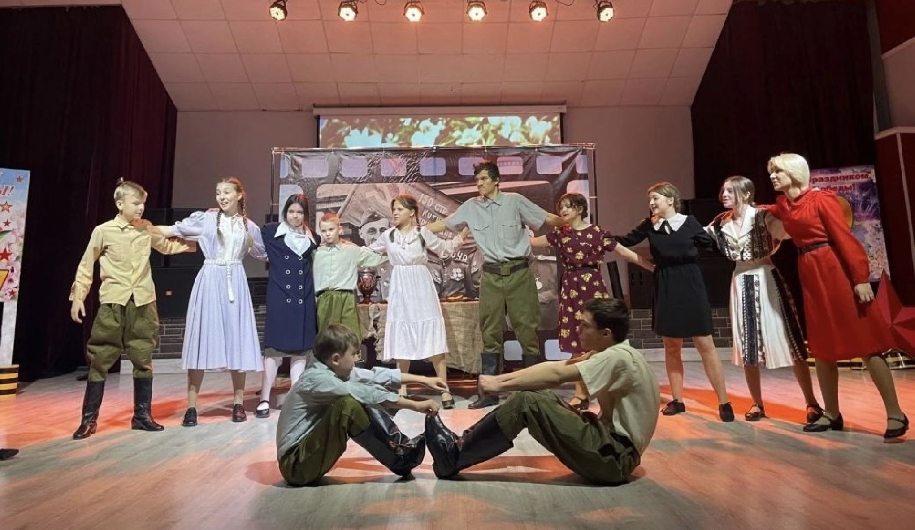 Наро-Фоминск, театр, спектакль, День Победы, весна Победы