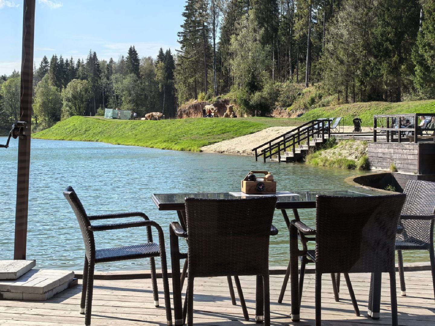 сергиев посад, сергиево-посадский городской округ, пересвет, богородское, резчик по дереву, владимир алманов, парковые скульптуры, скульптуры из дерева, скульптура из досок, скульптура из горбыля,творческая мастерская, лесной гость, хитрый лис,