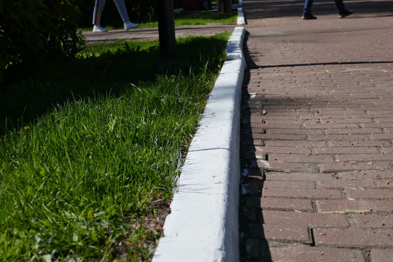 Подольск, благоустройство, бордюры, весна