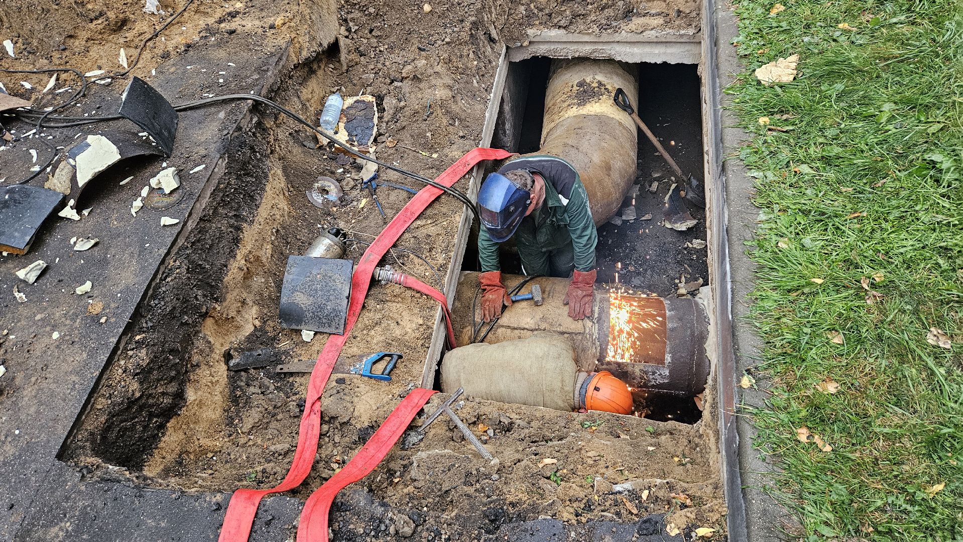 долгопрудный, жкх, чп, чп долгопрудный,горячая вода, прорыв трубы,аварийная бригада, аварийно-восстановительные работы, аварийно-спасательная служба,
