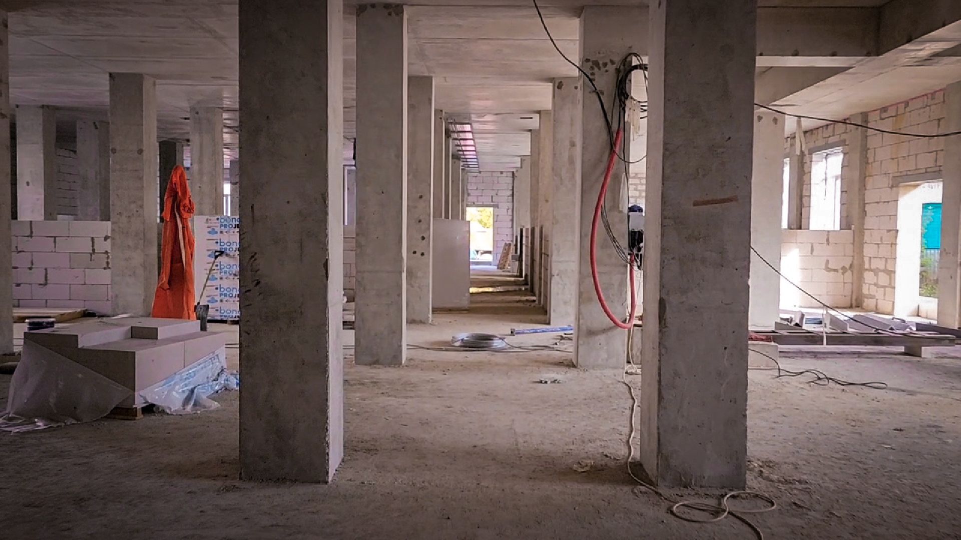 строительство пристройки к лицею в бронницах, бронницы , новый корпус лицея в бронницах, устройство кровли ,