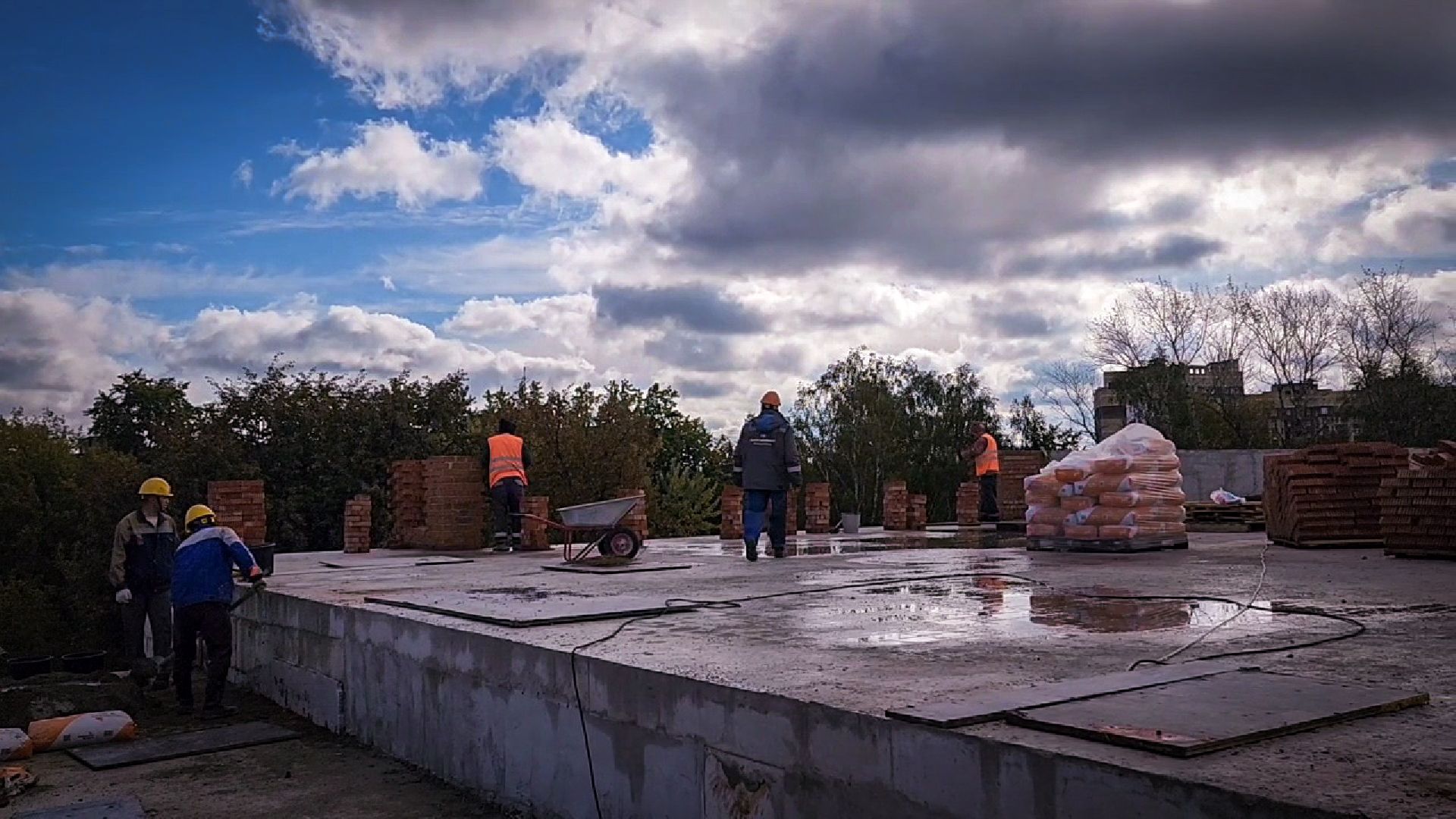 строительство пристройки к лицею в бронницах, бронницы , новый корпус лицея в бронницах, устройство кровли ,