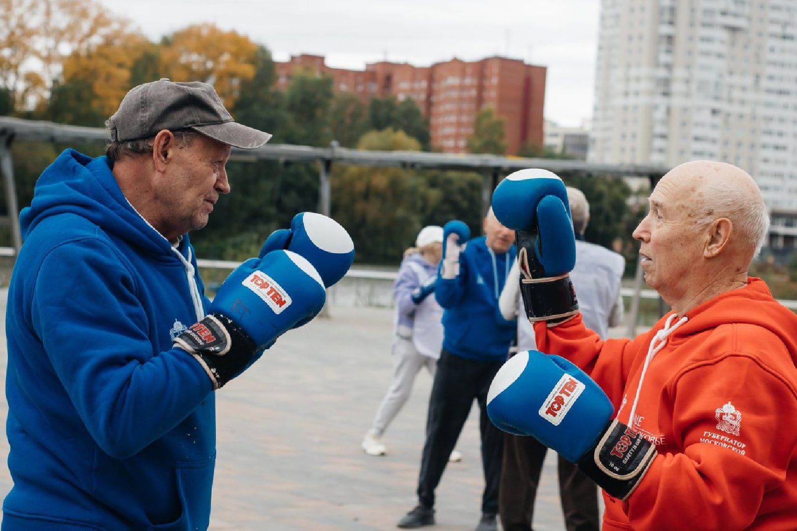 пушкино,  активное долголетие, бокс, тренировки на свежем воздухе, пожилые люди, мастер спорта,спорт - это жизнь, спорт для всех,