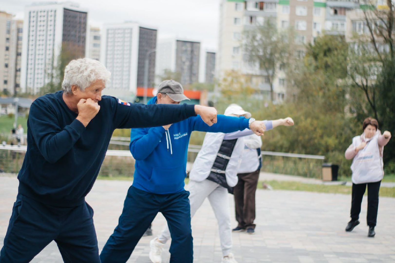 пушкино,  активное долголетие, бокс, тренировки на свежем воздухе, пожилые люди, мастер спорта,спорт - это жизнь, спорт для всех,