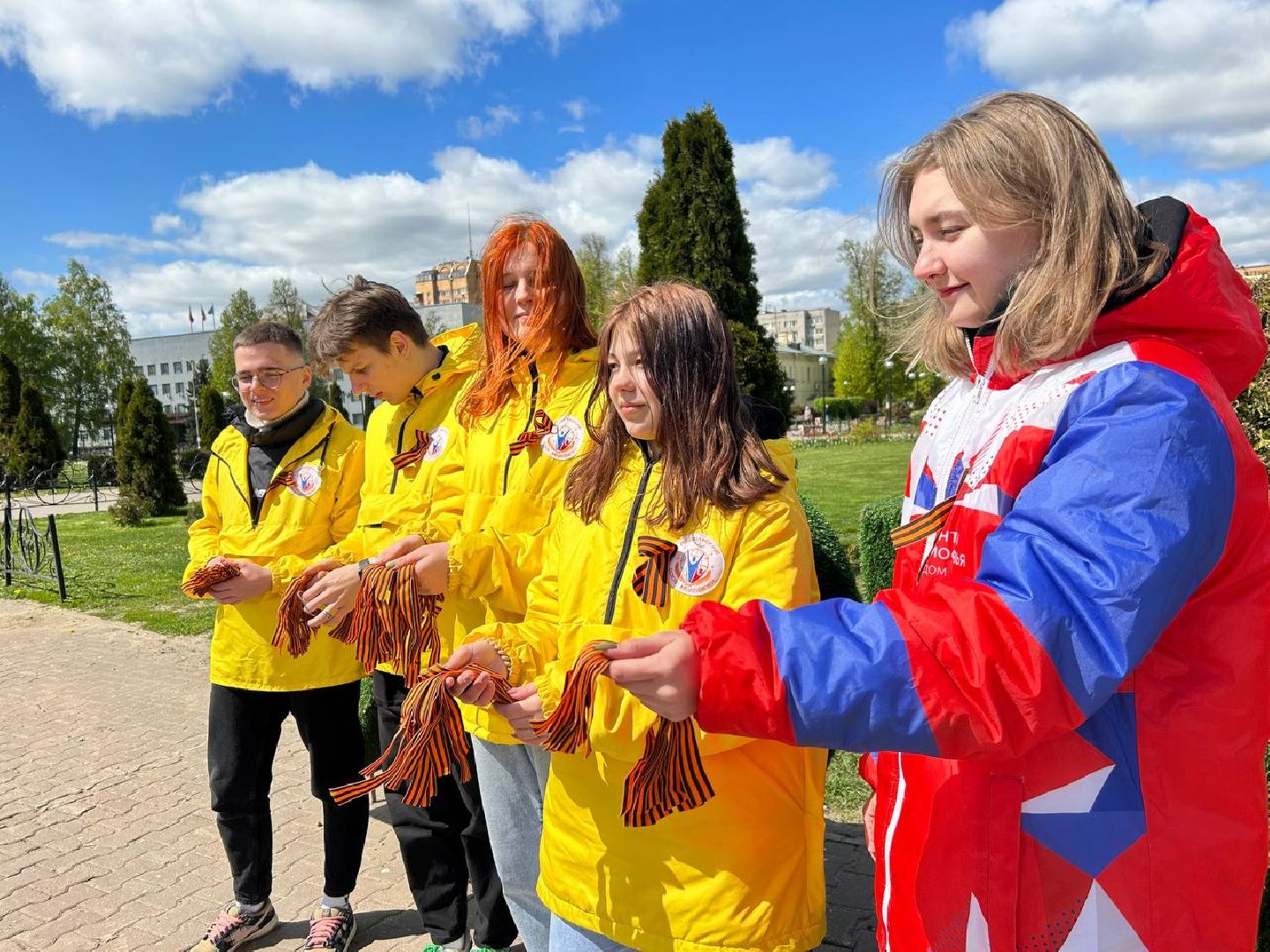 Подольск, георгиевская лента, память, дань уважения