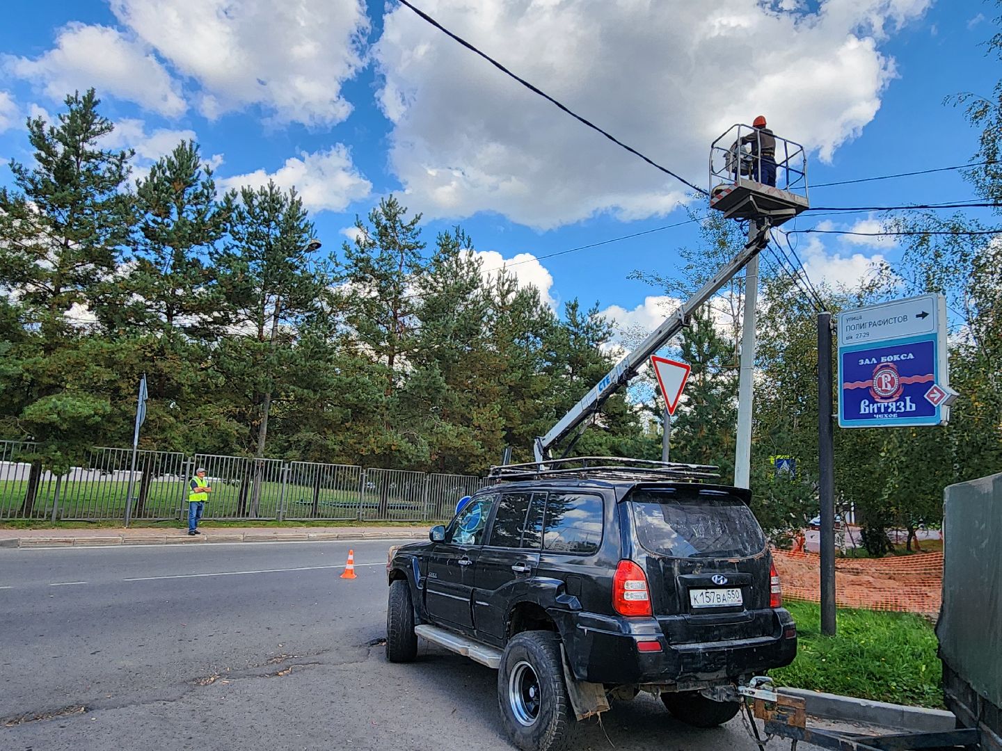 чехов, улица полиграфистов, уличное освещение, наружное освещение, замена светильников, ремонт фонарей, ремонт электропроводки,мбу чеховское благоустройство, содержание дорог, мосавтодор, портал добродел, обращения жителей,