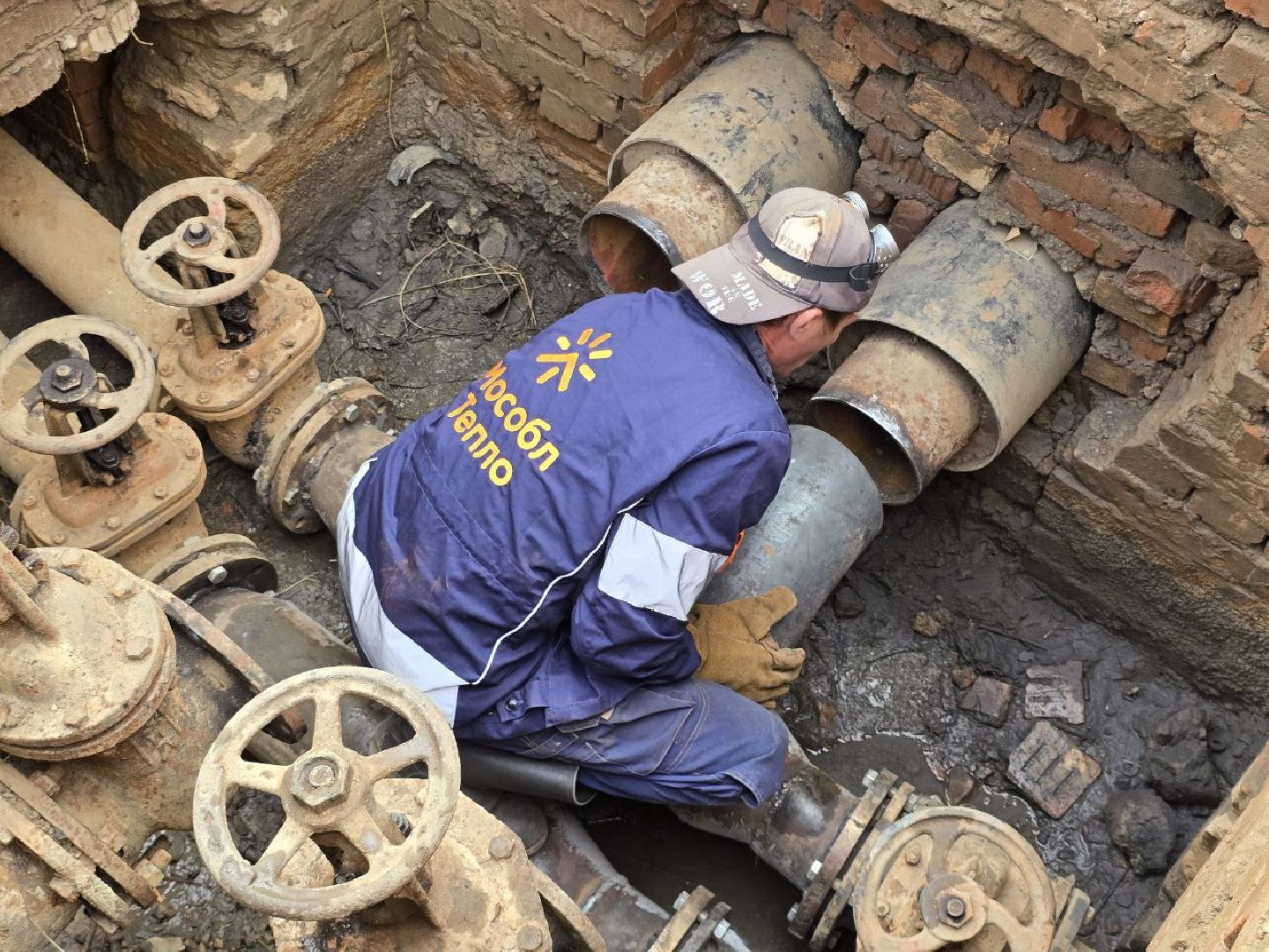 можайск, можайский муниципальный округ, подмосковье, жкх, отопительный сезон, мособлтепло, замена аварийного участка теплотрассы,