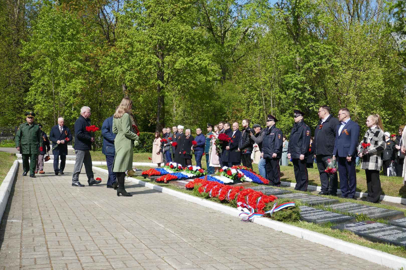 Подольск, дань памяти, возложение цветов, День Победы