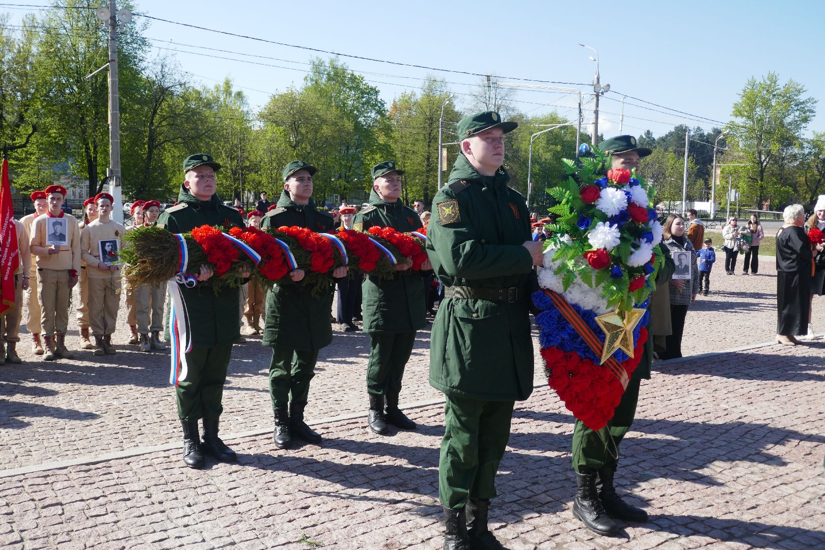 Подольск, возложение цветов, День Победы, подольские курсанты