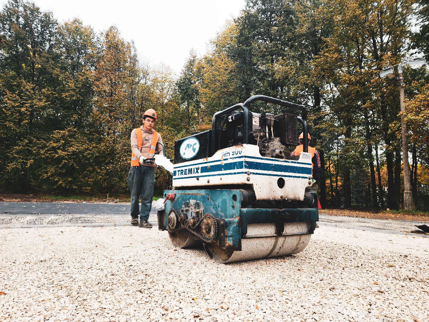пущино, серпухов, ремонт стадиона, школьный стадион,