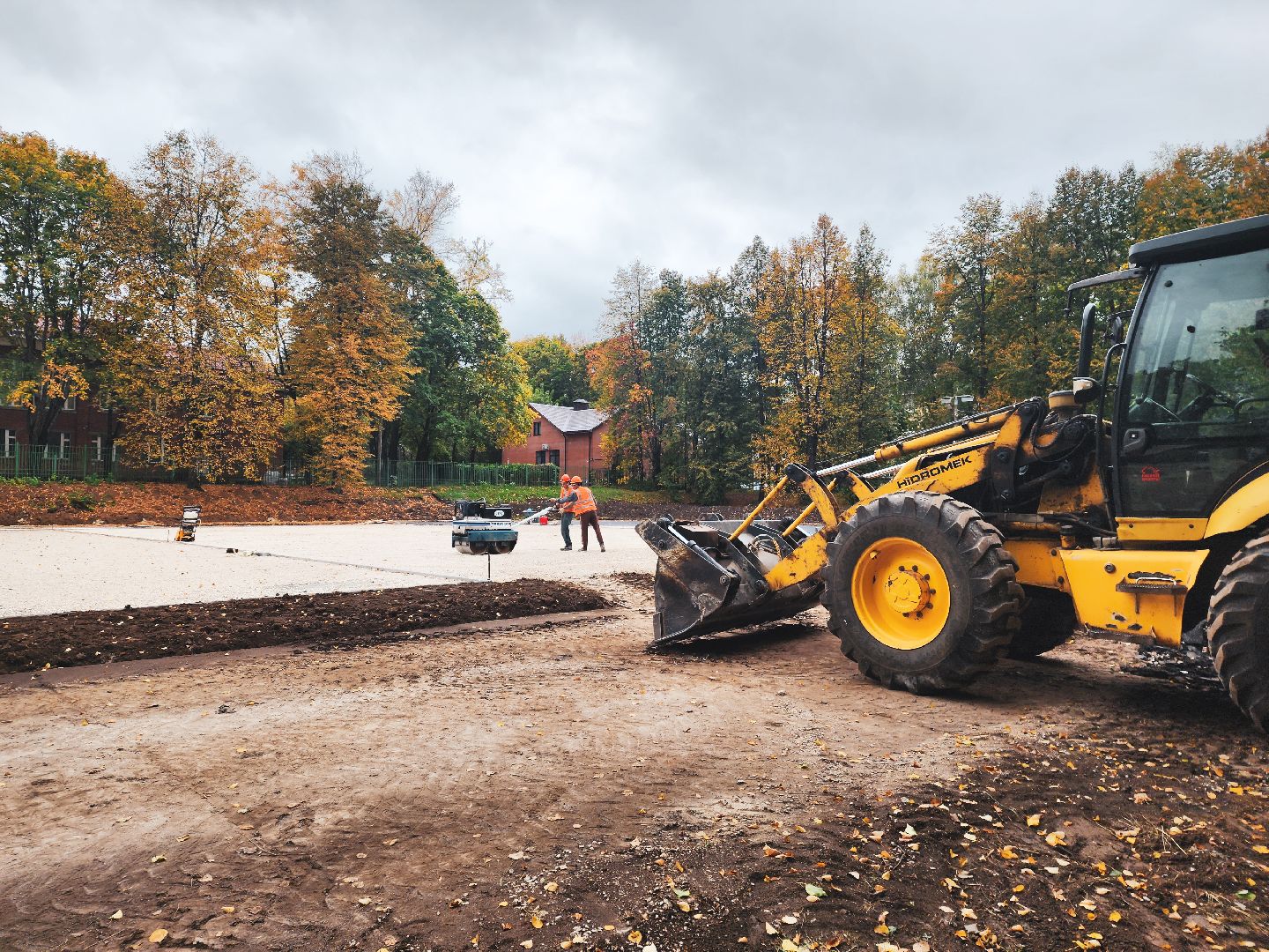 пущино, серпухов, ремонт стадиона, школьный стадион,