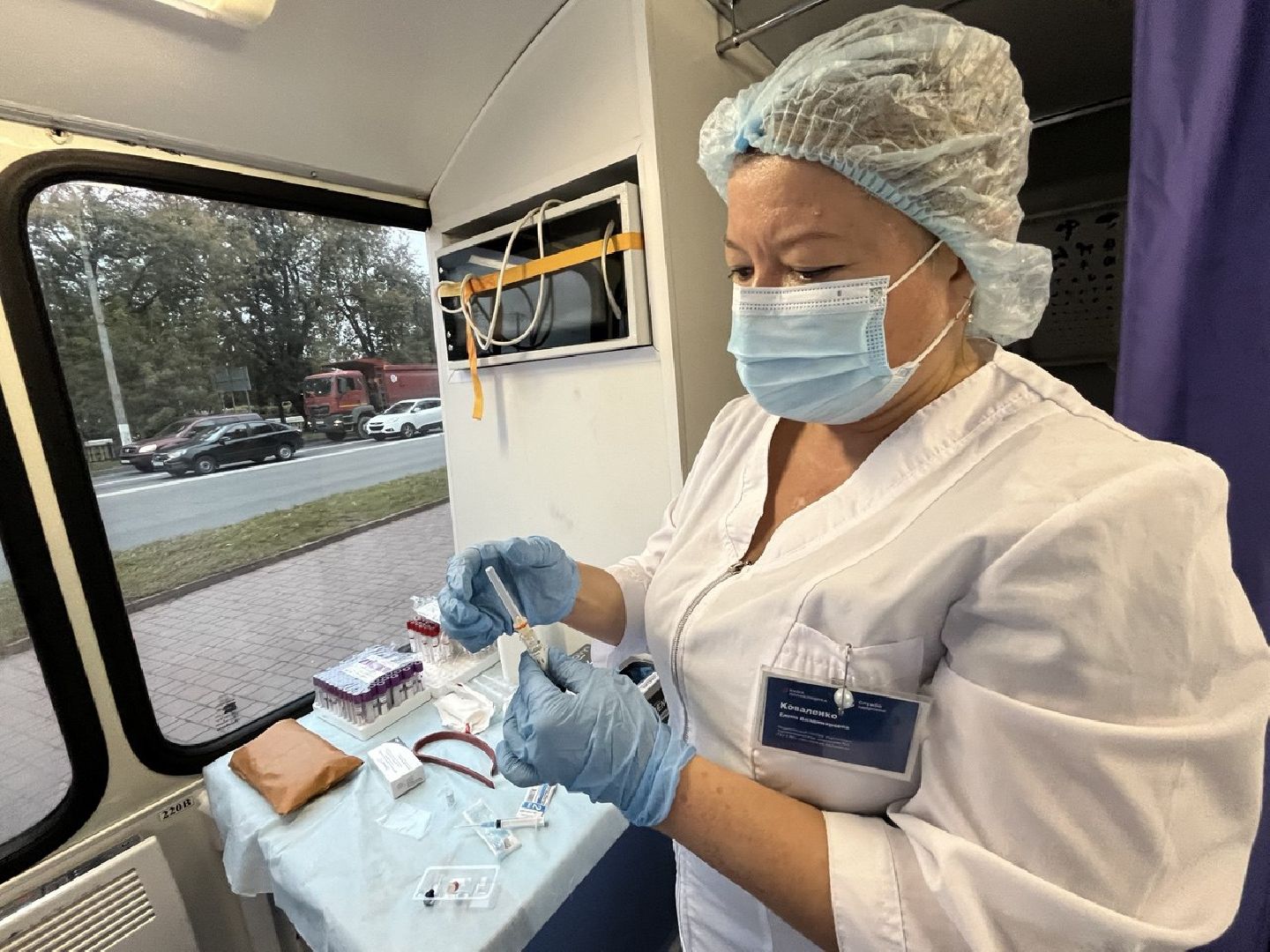 чехов, чеховская больница, вакцинация, прививочная кампания, прививки от гриппа, прививки от пневмонии, препараты от гриппа, совигрипп, флю-м, ультрикс квадри, вакцинация детей, вакцинация взрослых жителей, главврач чеховской больницы, андрей попов, глава округа михаил собакин,статистика,