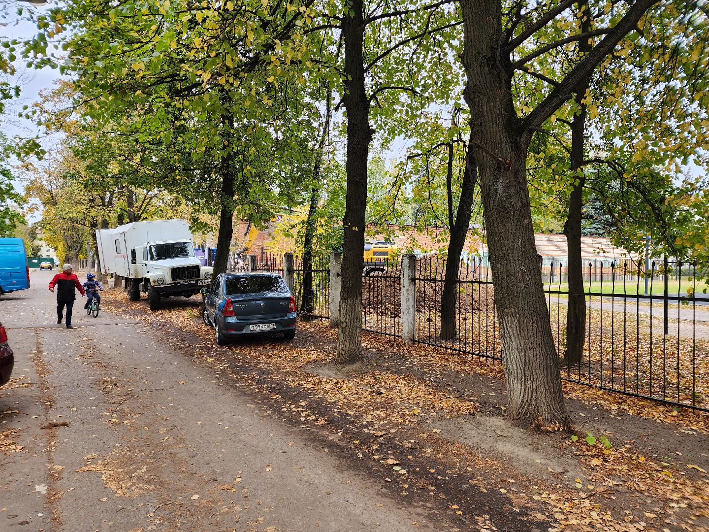 чехов, микрорайон полиграфкомбинат, авария на теплосети, утечка теплоносителя, прорыв трубы отопления, ликвидация аварии,   обращения жителей, портал добродел, устранение утечки, глава округа михаил собакин, поручение главы округа, мп жкх чеховского района, жилые дома, социальные объекты,аварийная бригада, спецтехника,
