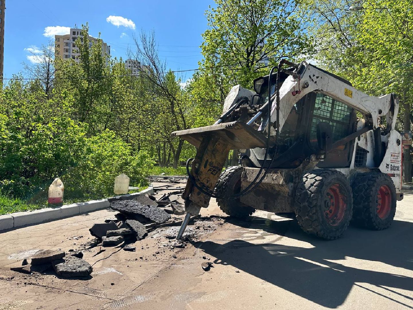 Реутов, ремонт дорог, ямочный ремонт, латание ям