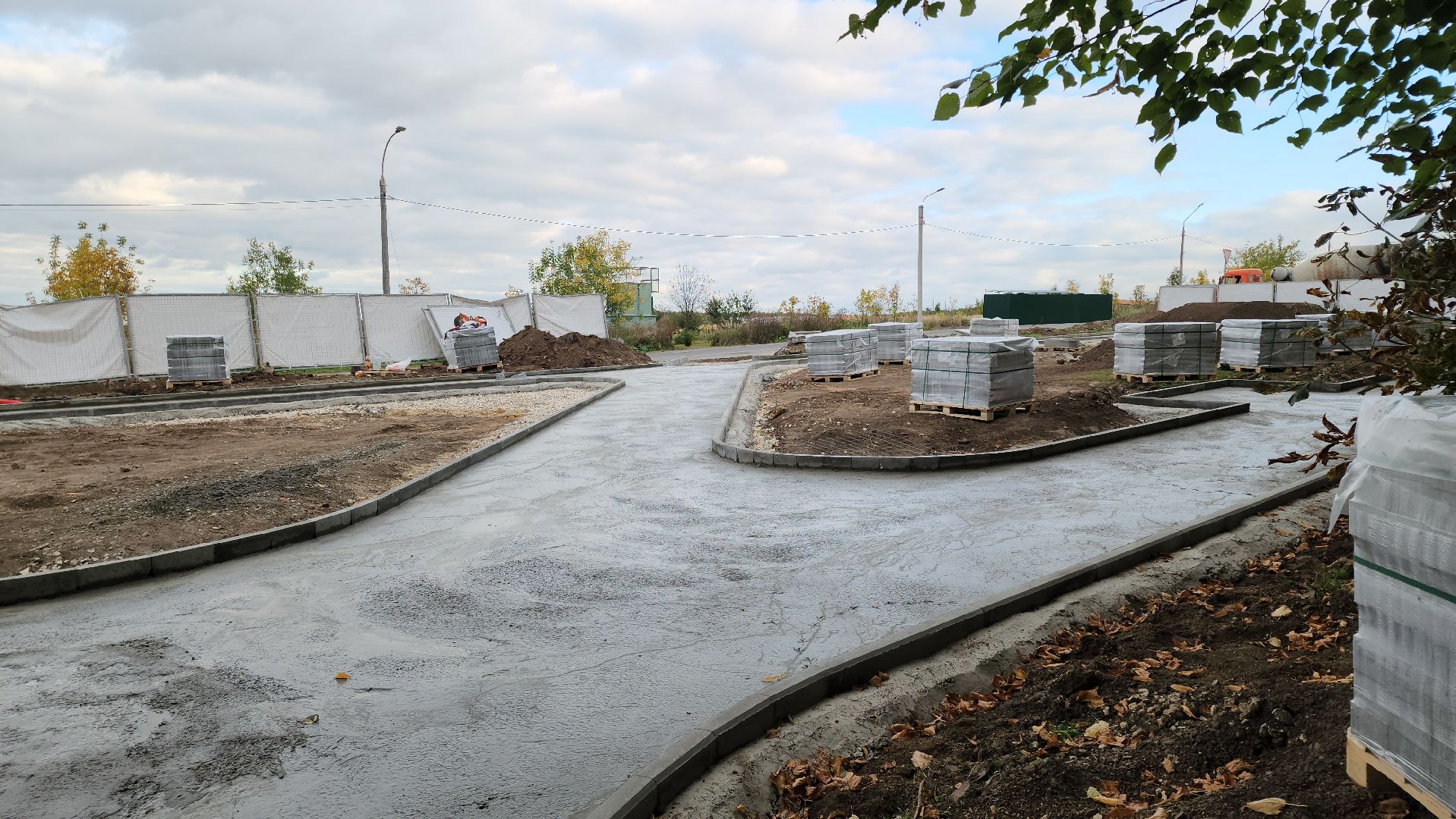 кашира, благоустройство, комфортная городская среда, национальный проект, сквер, тротуарная плитка,