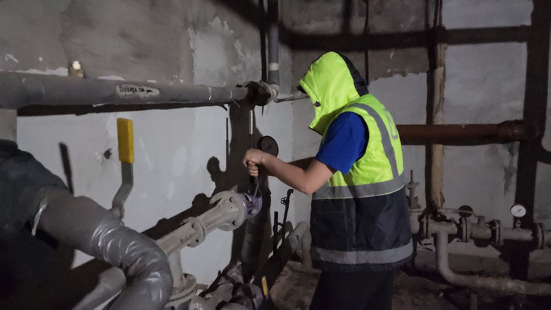 пушкино, начало отопительного сезона, многоквартирные дома, тепловые сети, тепловой пункт, запорная арматура, мкд, отопительный сезон 2025-2026, отопительный период,тепло в дома, тепло жителям,