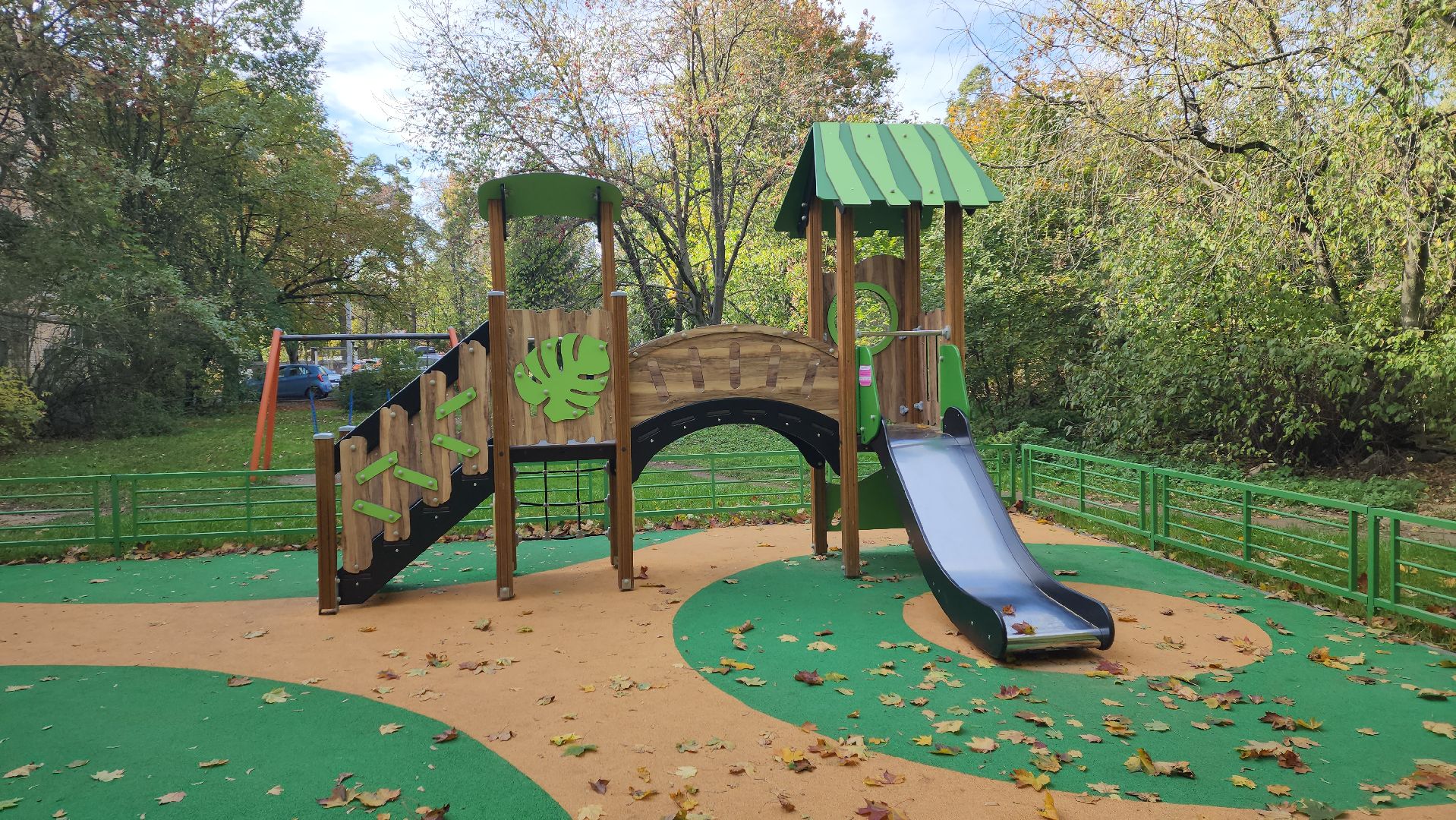 пушкино, благоустройство, детские площадки, граффити, вандализм, новая детская площадка, игровой комплекс, формирование комфортной городской среды,