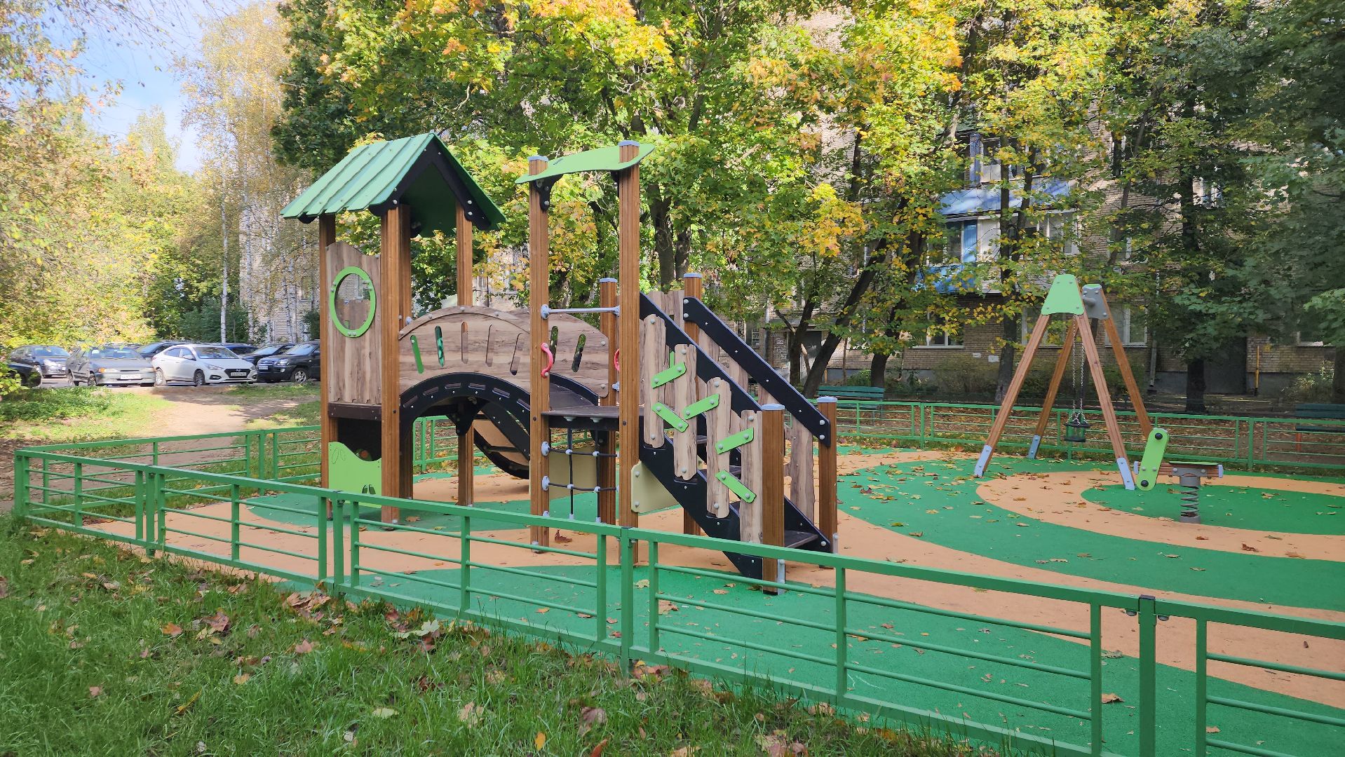 пушкино, благоустройство, детские площадки, граффити, вандализм, новая детская площадка, игровой комплекс, формирование комфортной городской среды,