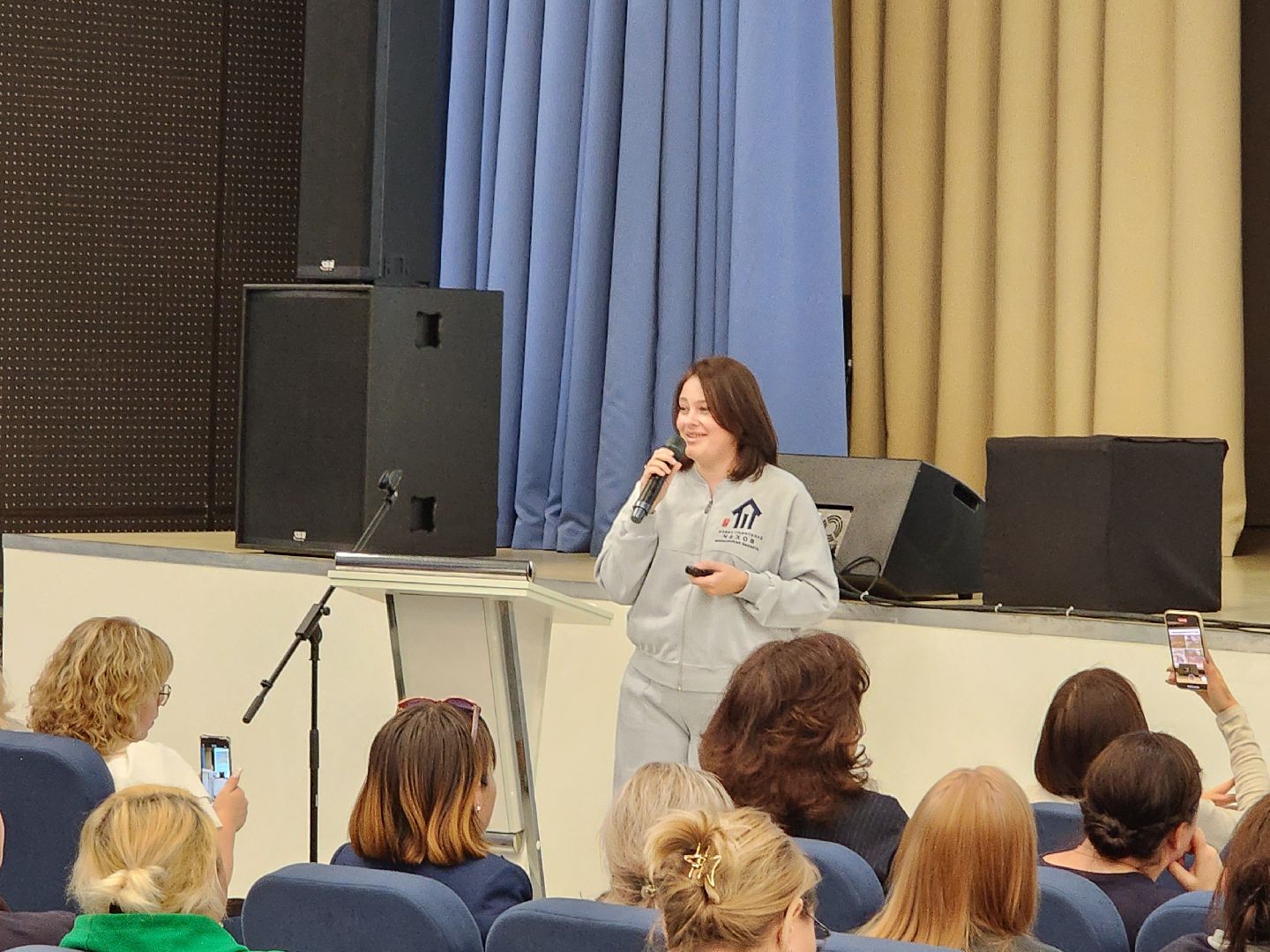 чехов, гимназия 7,совет родителей, родительские комитеты, встреча с родителями школьников,  дополнительное образование, обсуждения, доклады, внеурочная деятельность, благотворительные проекты, акции, военно-патриотические клубы, движение первых, конкурсы, лариса сулима, первый заместитель министра образования подмосковья, заместитель главы округа, надежда чернятина, управление образования, ирина заболотнева,искусственный интеллект, воспитание детей,