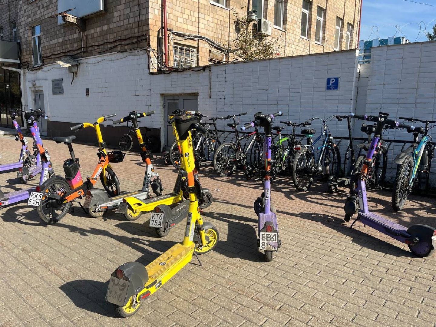 красногорск, кикшеринг, самокаты,