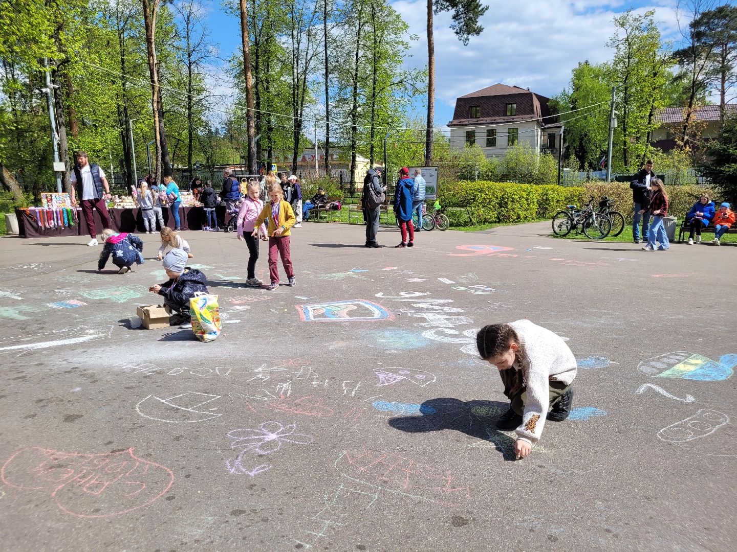 дети; день победы; рисунок великой победы; парки подмосковья; видное;