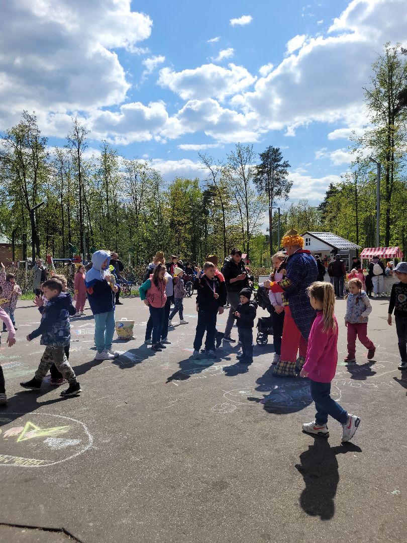 дети; день победы; рисунок великой победы; парки подмосковья; видное;