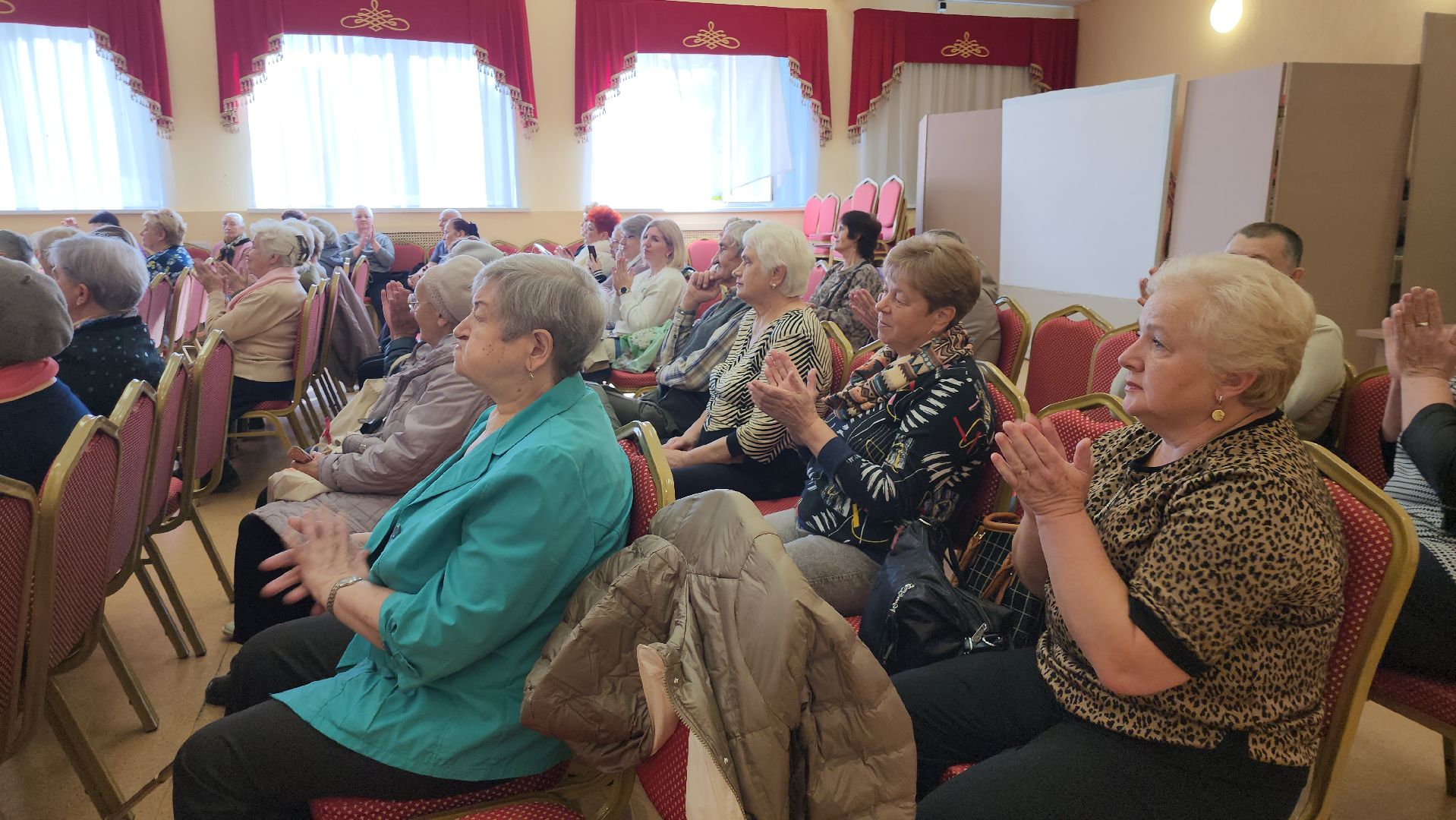 чехов, троицкое, день пожилого человека,