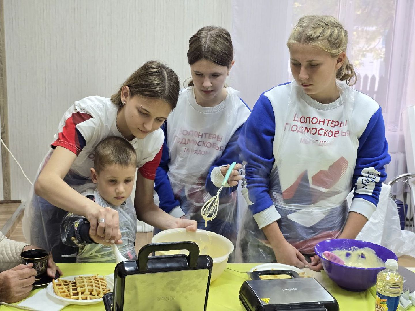 можайск, можайский муниципальный округ, подмосковье, общество, волонтеры подмосковье, день пожилого человека, старшее поколение,