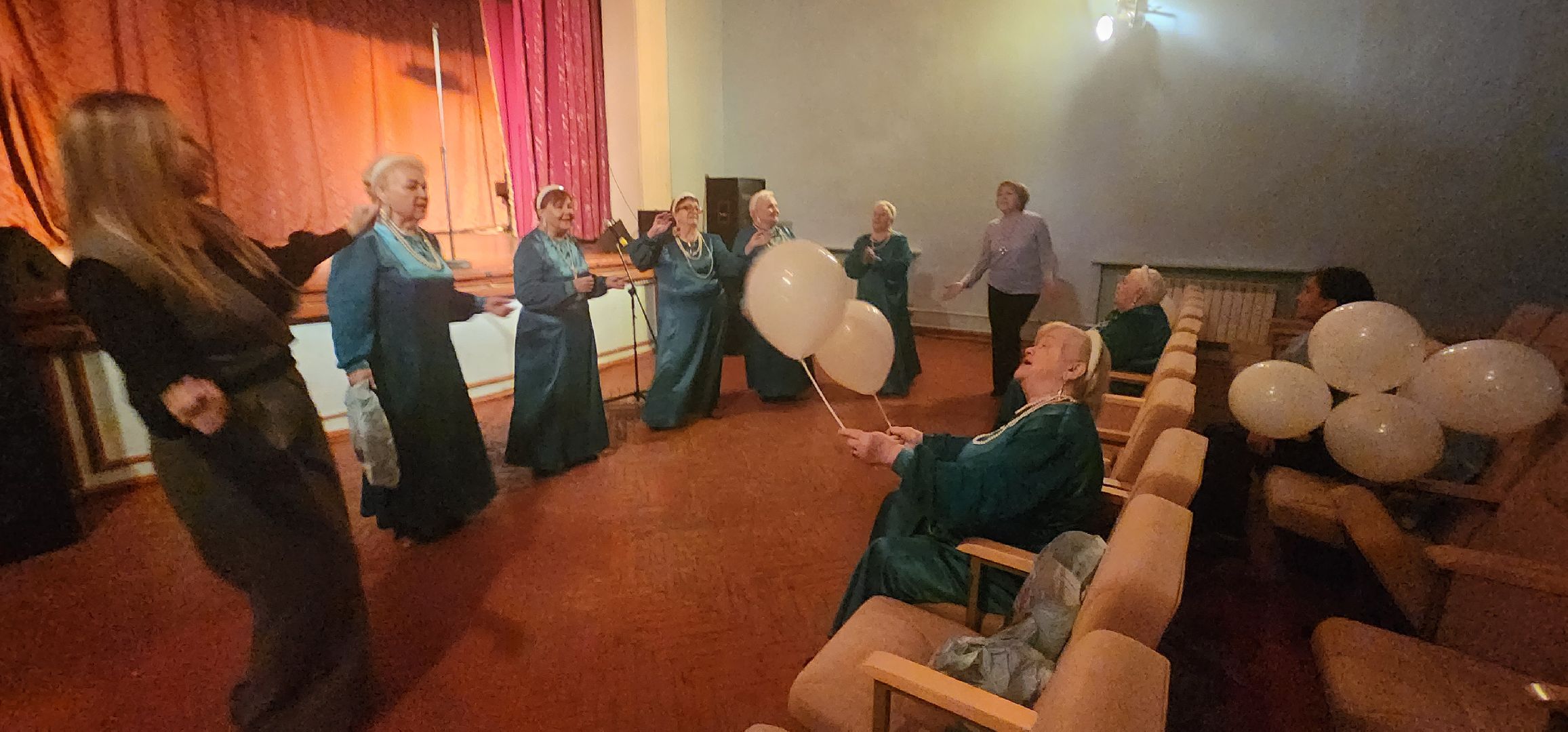 долгопрудный, дк нефтяник, ивушка, день пожилого человека, активное долголетие,