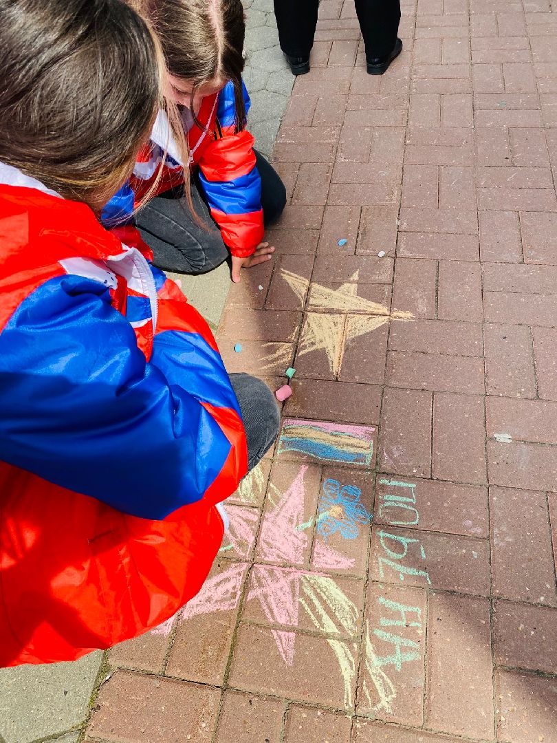 Домодедово, дети, рисование, цветные мелки, День Победы