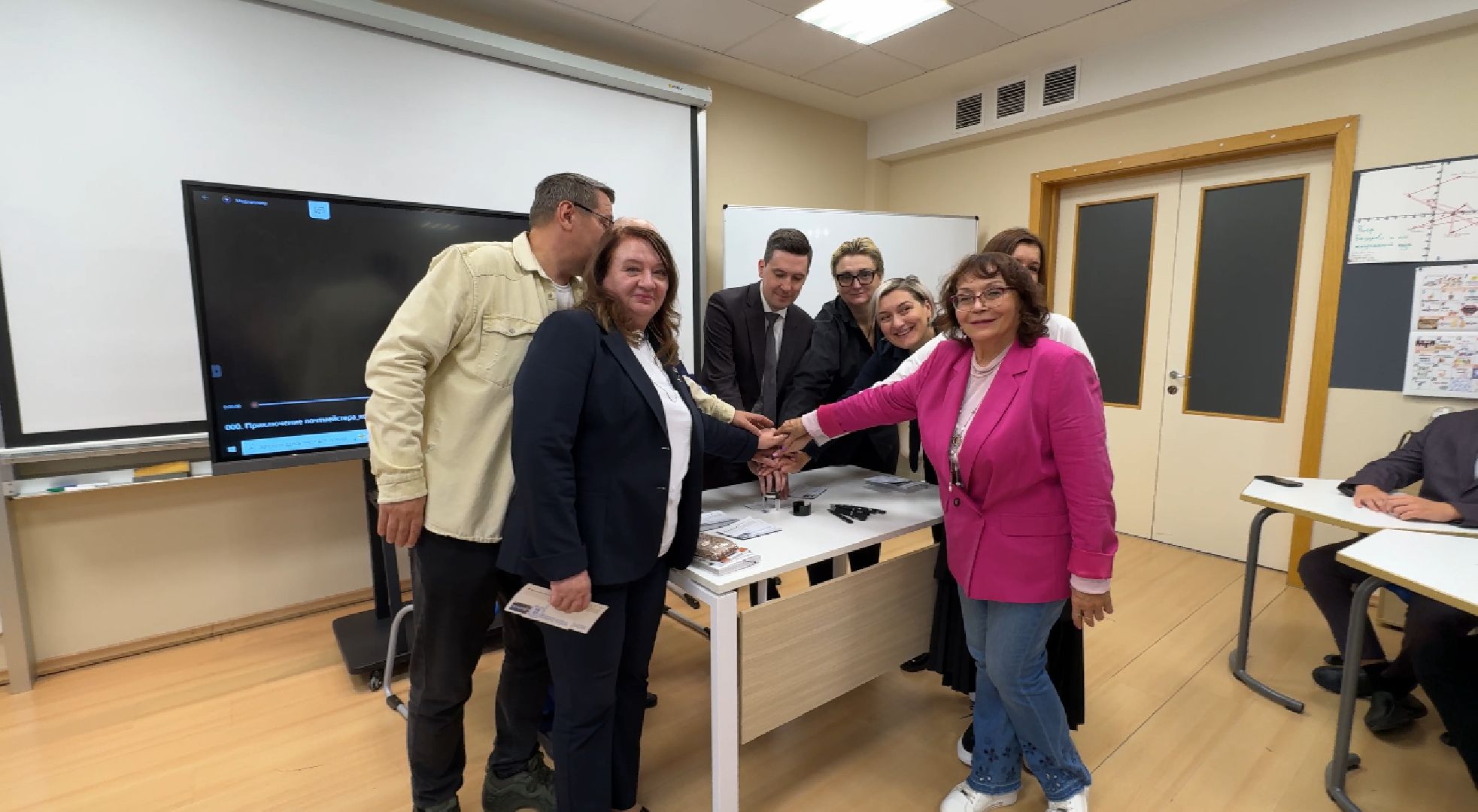 Филатуризм, Исследователь-путешественник Сушков, Спецгашение марки, Лицей МГИМО,