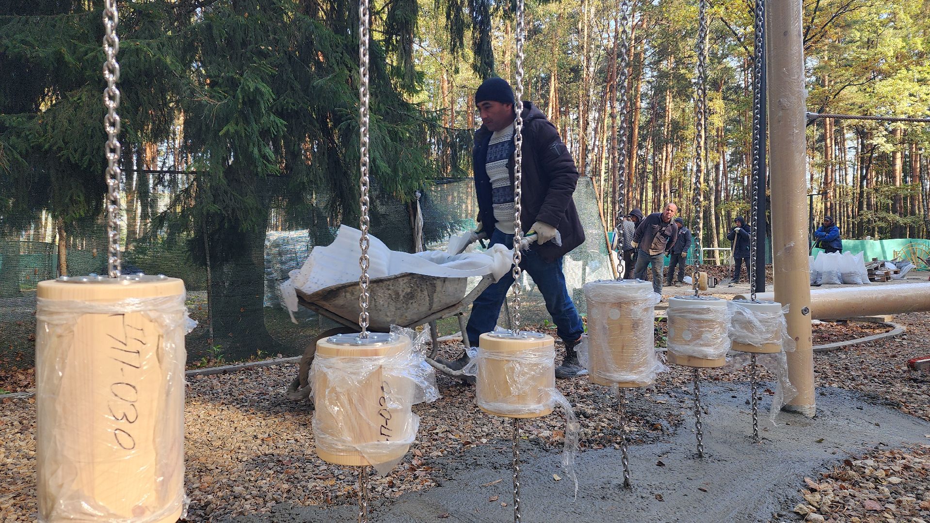 парк , парк культуры, парк отдыха, парк елочки, домодедово, подмосковье, детская  площадка, игровые элементы,  дети, детство,
