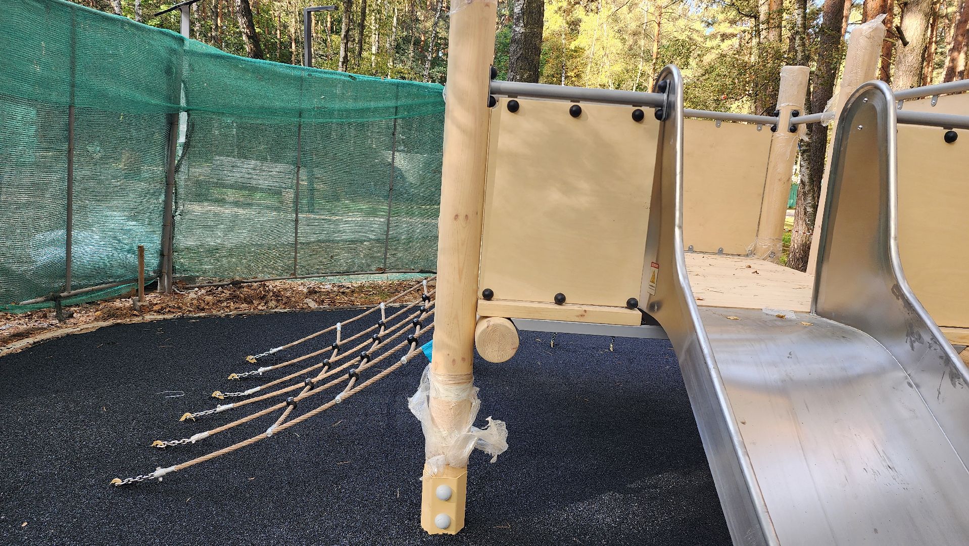 парк , парк культуры, парк отдыха, парк елочки, домодедово, подмосковье, детская  площадка, игровые элементы,  дети, детство,