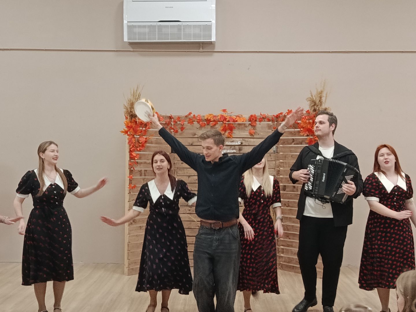 городской округ восход, день пожилого человека, культурно-досуговый центр, праздничный концерт, чаепитие,