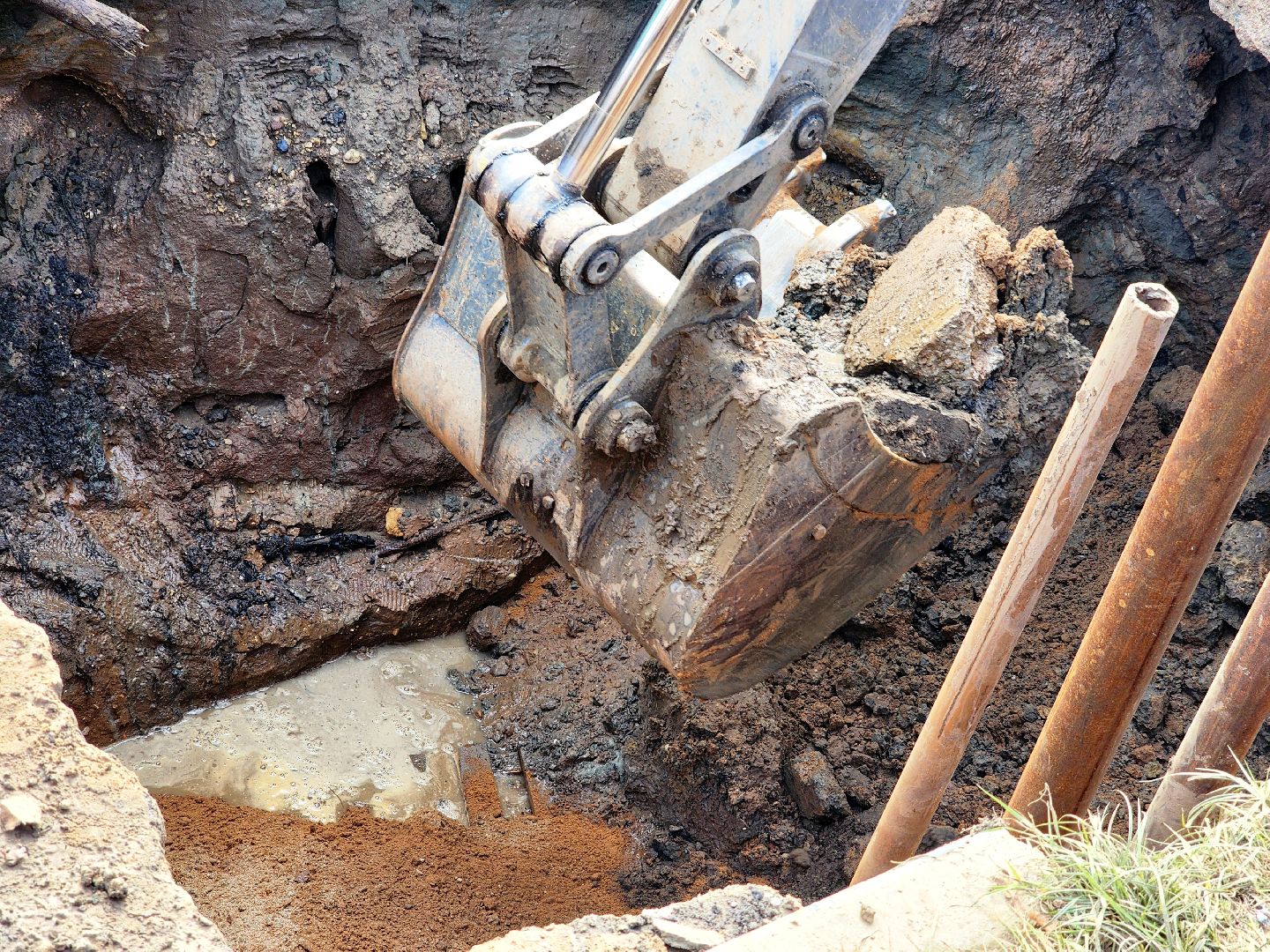 дубна, авария,  устранение аварии, трубопровод,