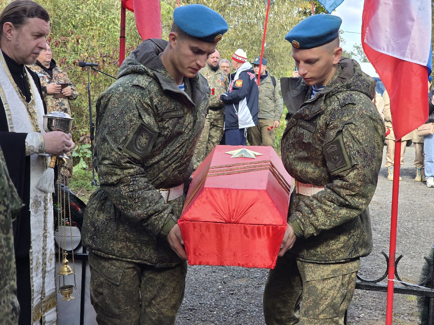 одинцово, одинцовский городской округ, захоронение останков,  великая отечественная война, красноармеец, память героям,траурный митинг,