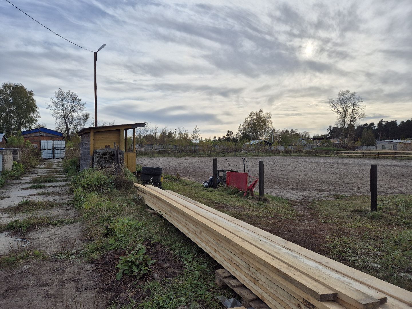 частная конюшня, конный спорт, благоустройство конюшни,