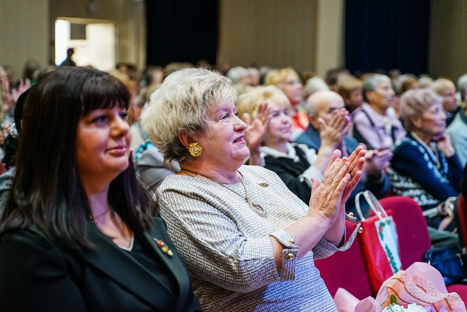 пенсионер, концерт, праздник,