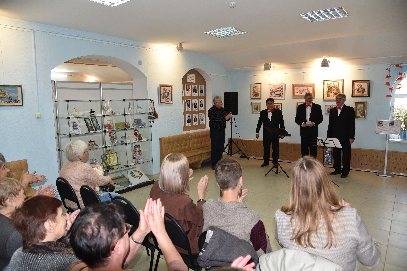 лотошино, лотошинский музей, выставка живописи,