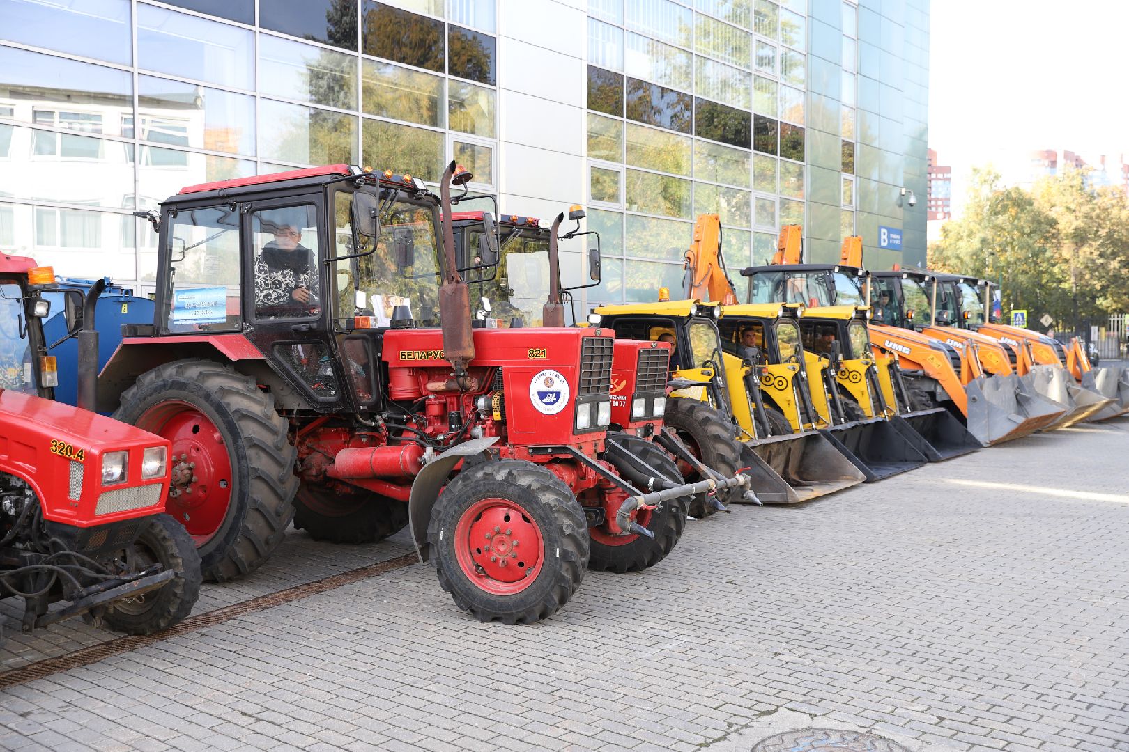 смотр, техника, дворник,  коммунальщики,