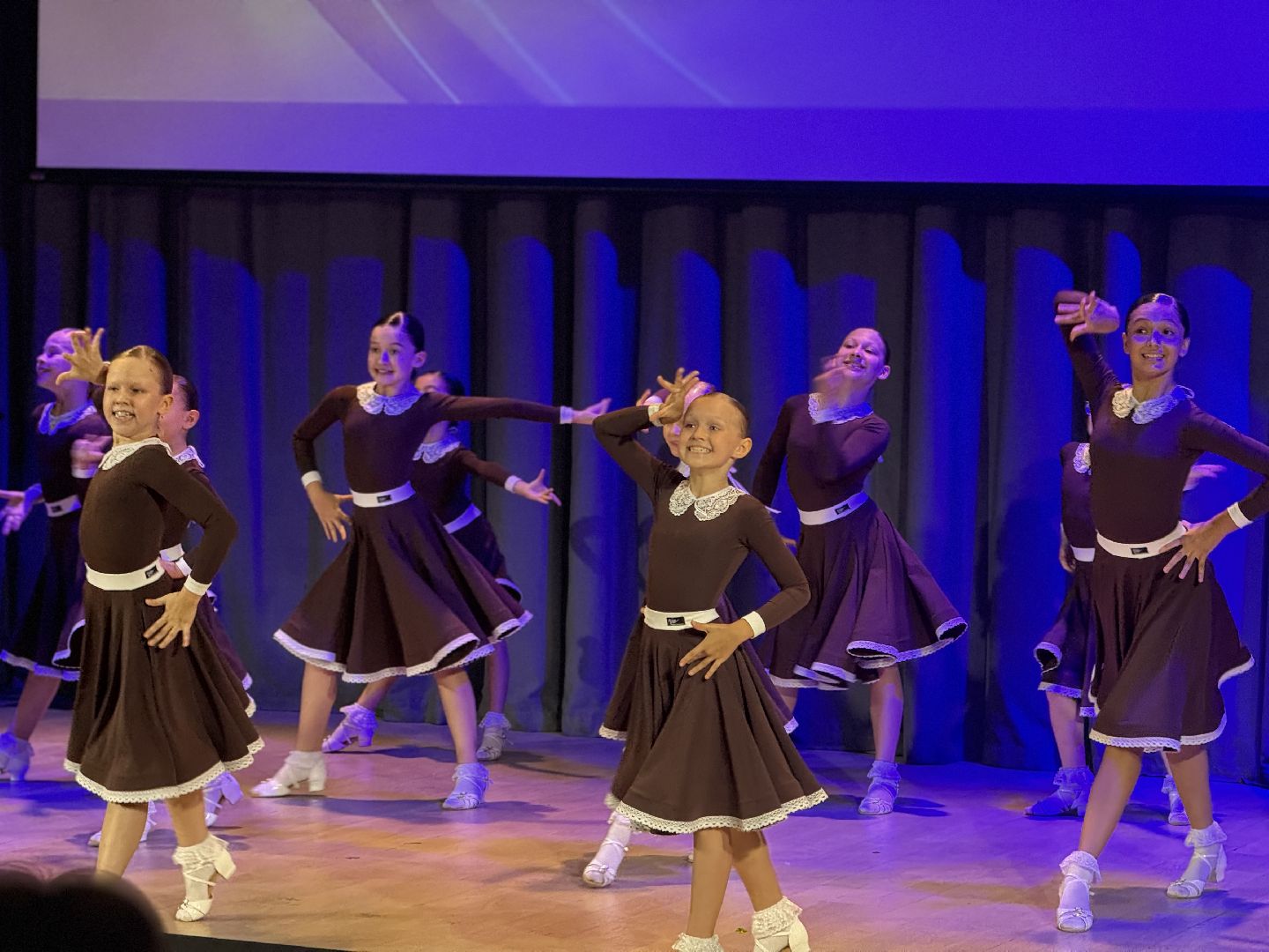 день учителя , поздравили учителей , ленинский округ, детская школа искусств,