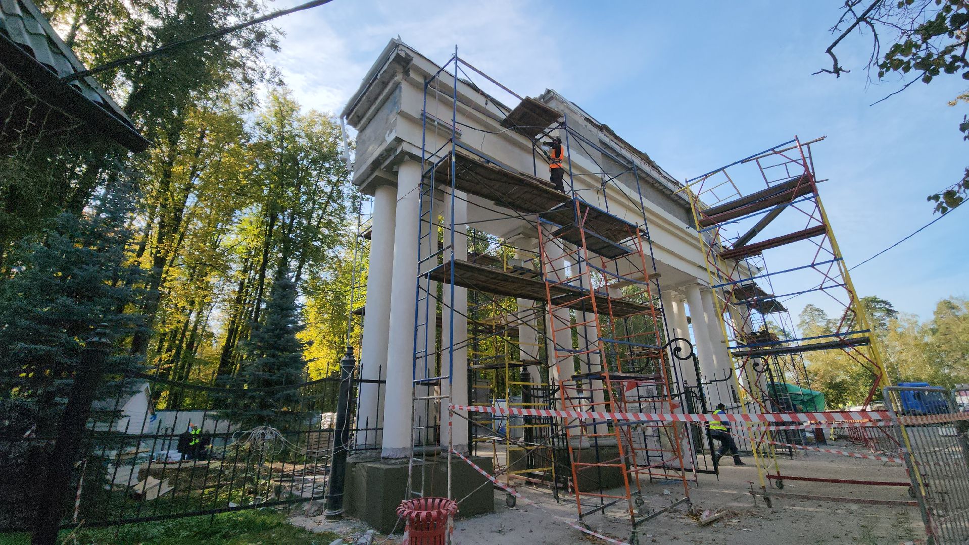 благоустройство, городской парк,ротонда,тротуарная плитка,