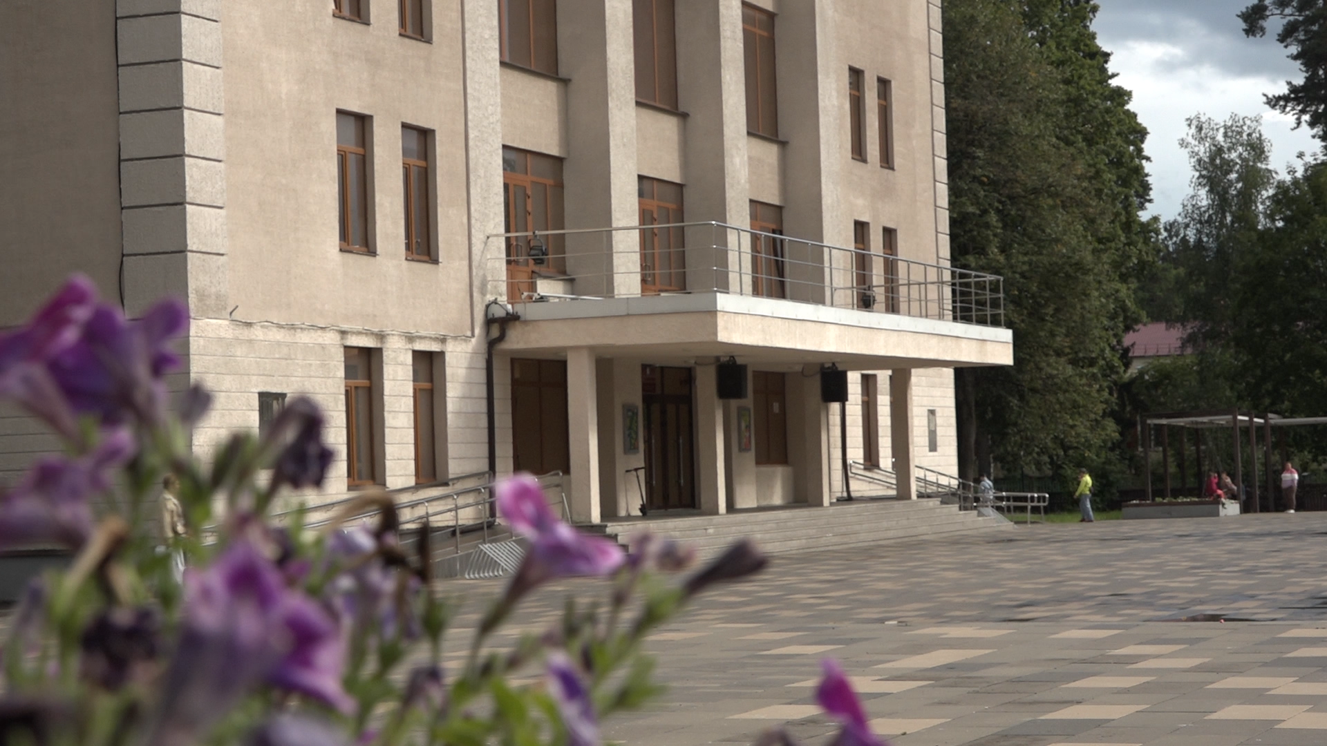 сезонный каток, каток во власихе, строительство катка, зимние виды спорта, катание на коньках,