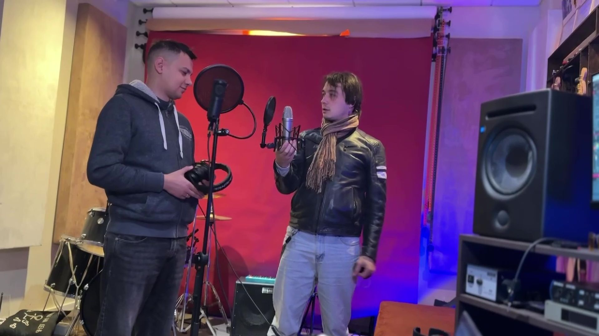 Реутов, творчество, песни, Денис Алексахин, запись песен, сведение и мастеринг,