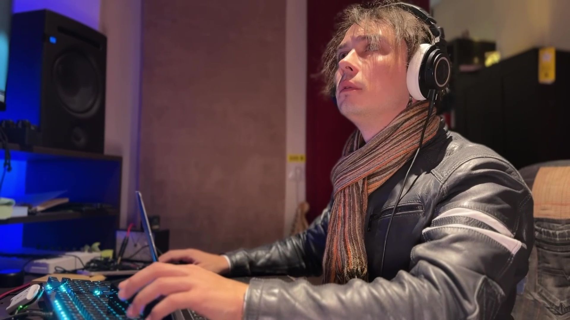 Реутов, творчество, песни, Денис Алексахин, запись песен, сведение и мастеринг,