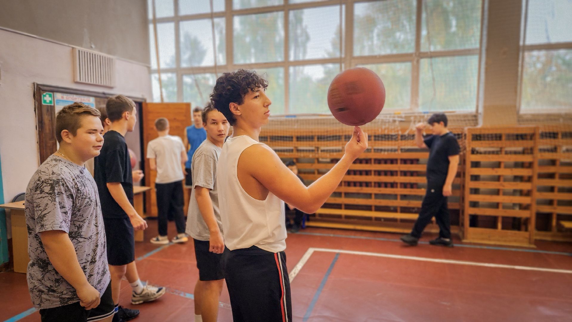 бронницы, дети, осенние каникулы , кружки и секции во время каникул , школа имени Тимофеева ,